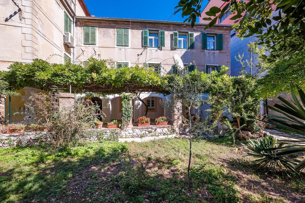 Apartment Heart Of The City Sibenik Bagian luar foto