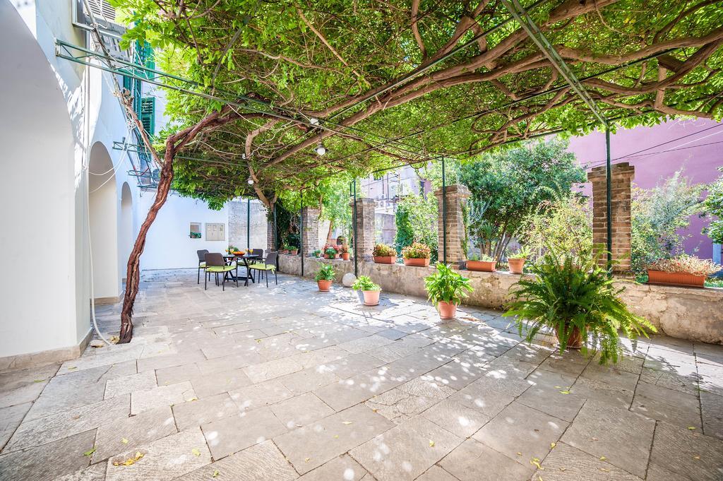 Apartment Heart Of The City Sibenik Bagian luar foto